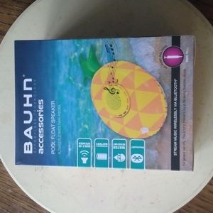 🍍 Pool Float Speaker